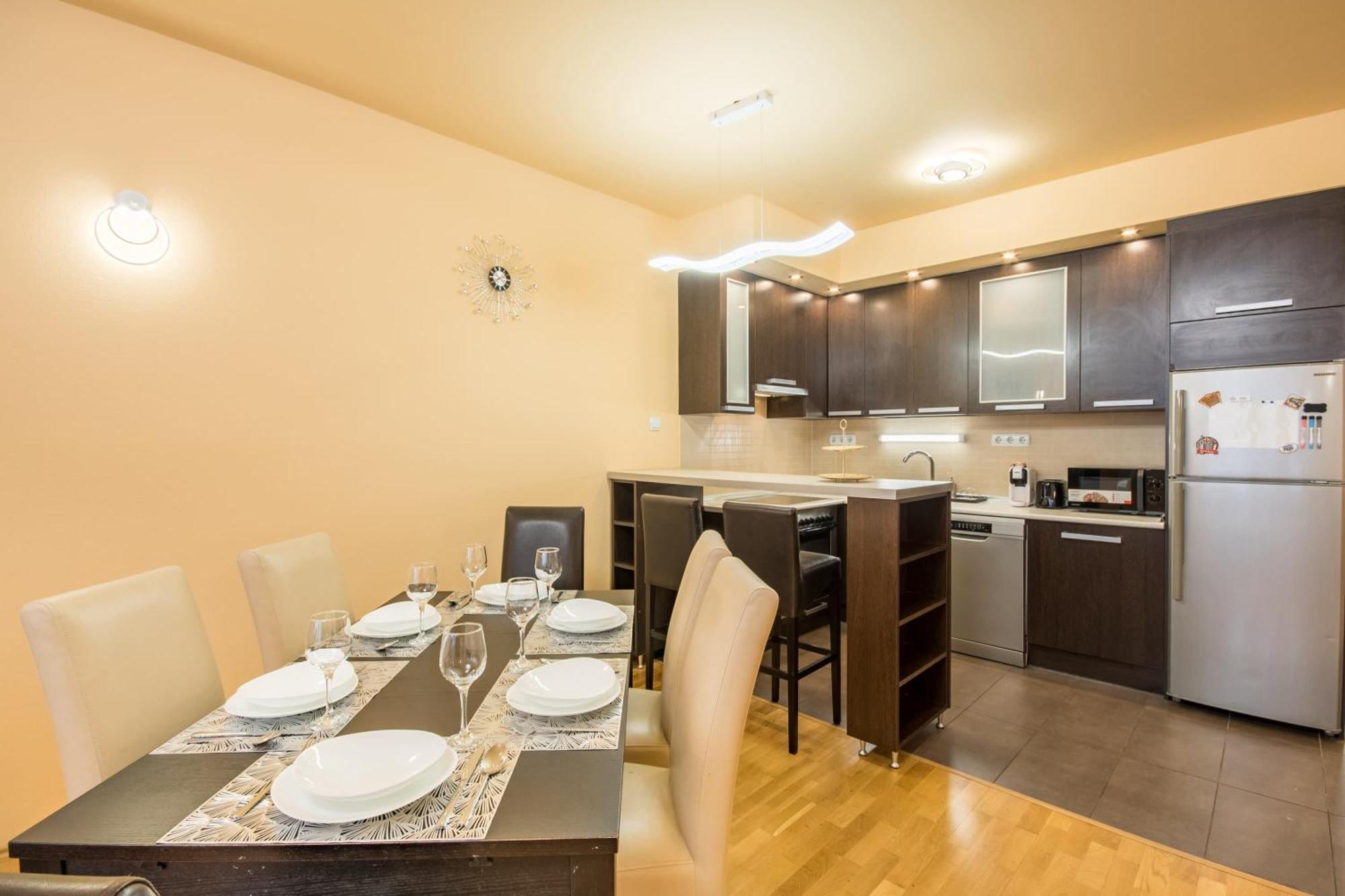 Very Central - Large - Balcony - Comfy Apartment บูดาเปสต์ ภายนอก รูปภาพ