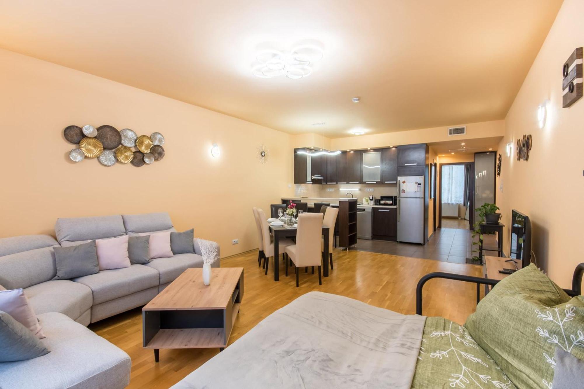 Very Central - Large - Balcony - Comfy Apartment บูดาเปสต์ ภายนอก รูปภาพ