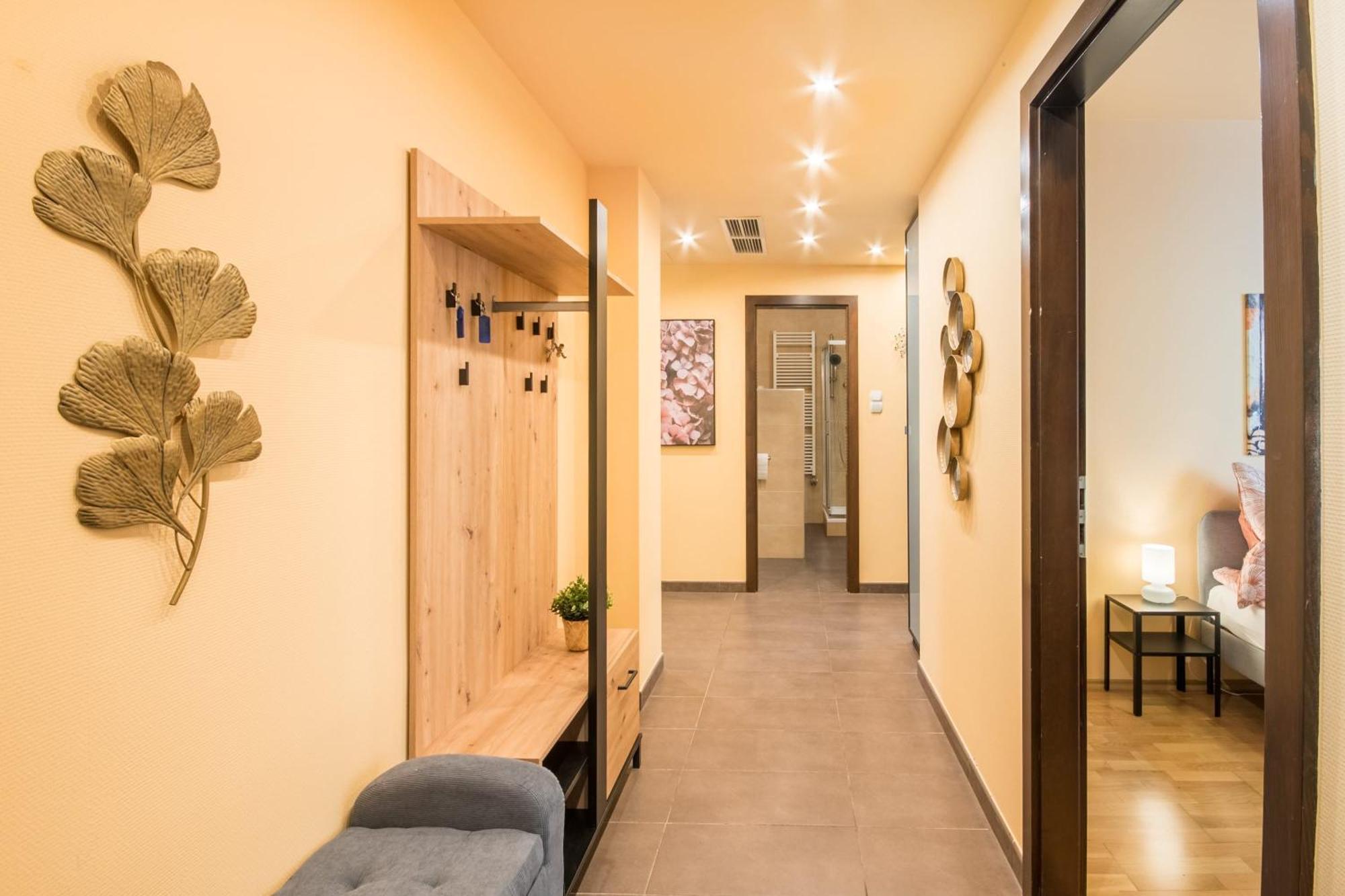 Very Central - Large - Balcony - Comfy Apartment บูดาเปสต์ ภายนอก รูปภาพ