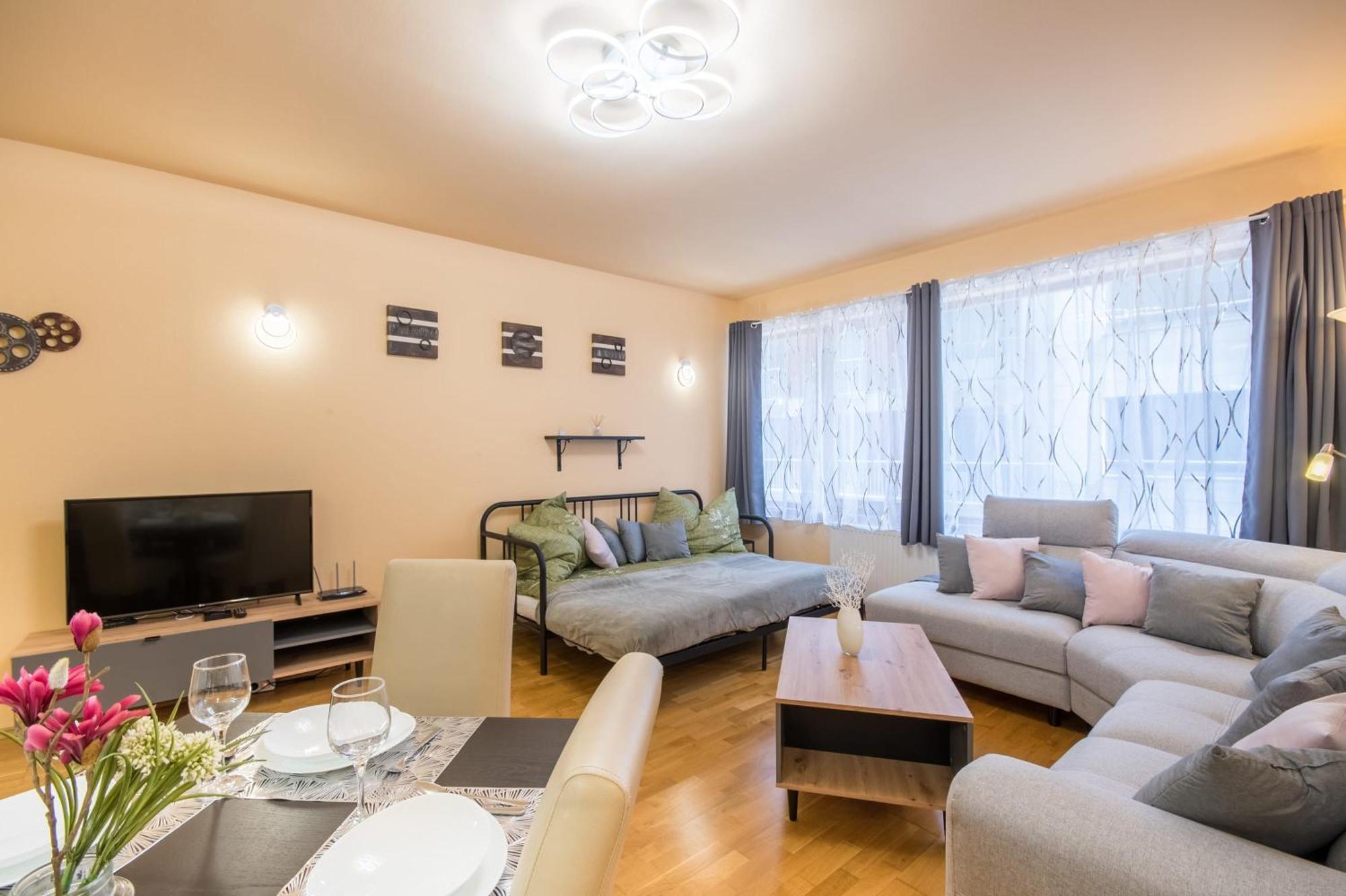Very Central - Large - Balcony - Comfy Apartment บูดาเปสต์ ภายนอก รูปภาพ